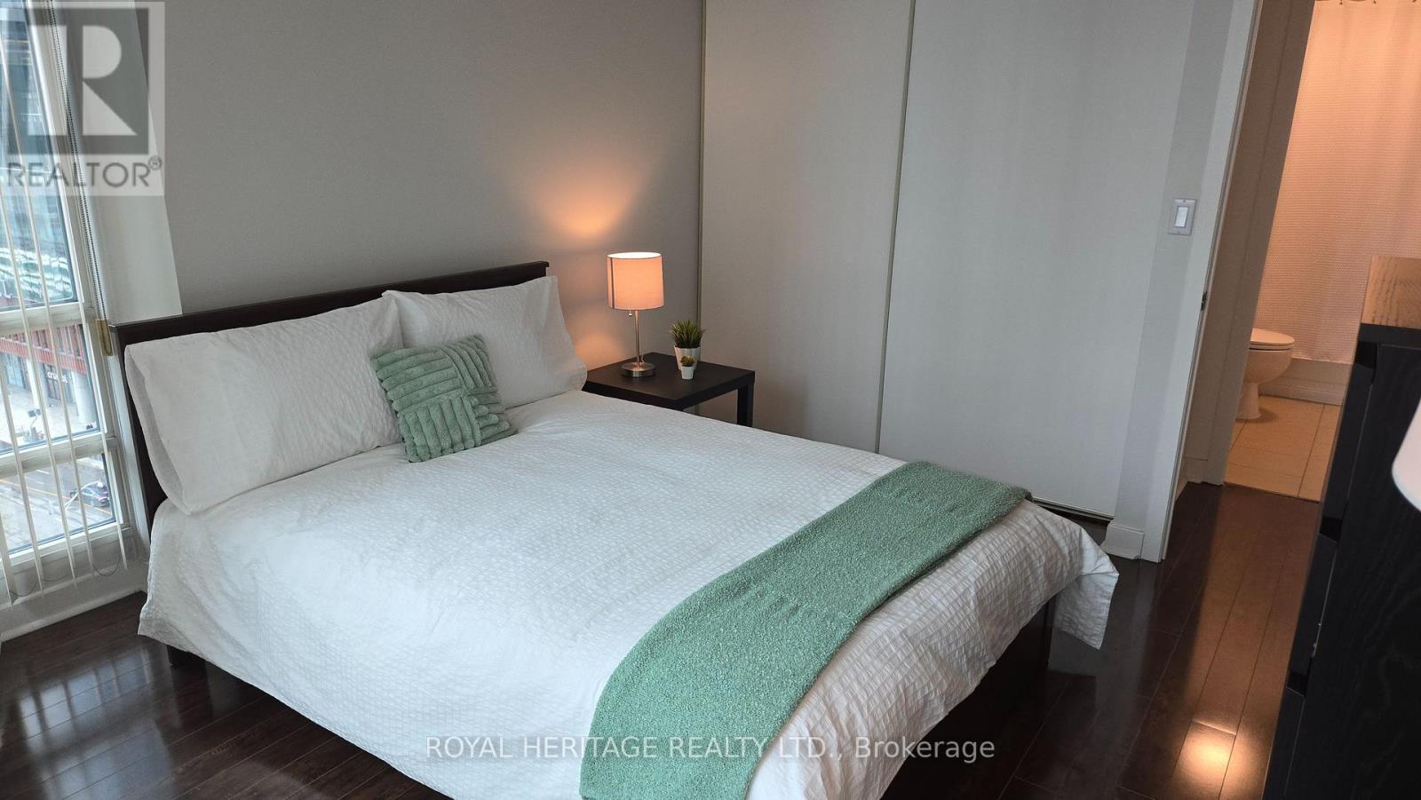 1502 - 397 Front Street, Toronto, Ontario  M5V 3S1 - Photo 19 - C13102018