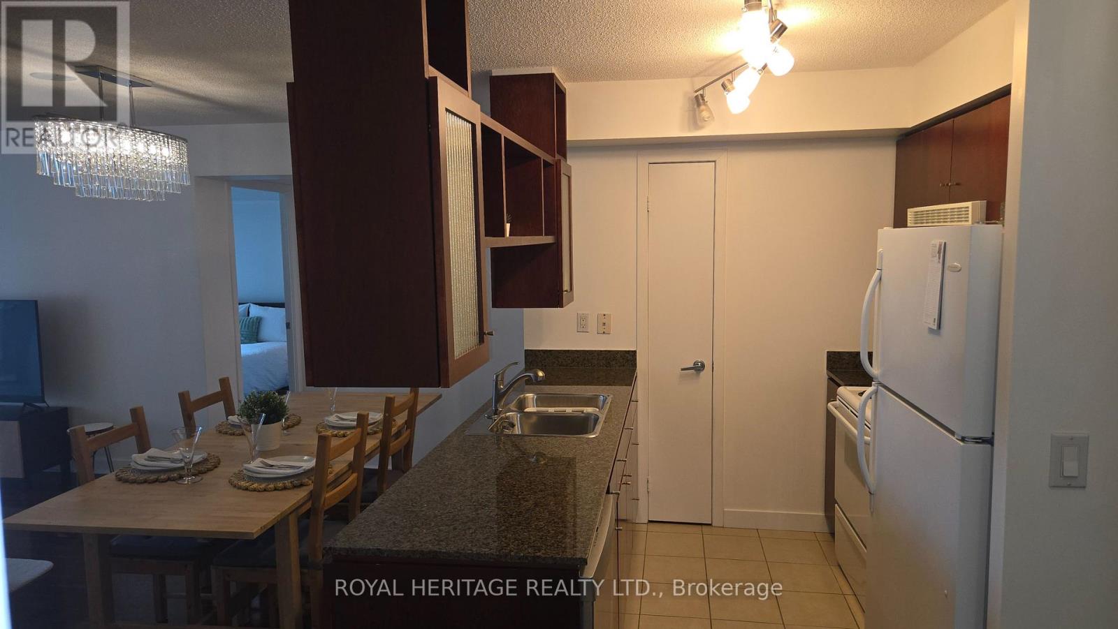 1502 - 397 Front Street, Toronto, Ontario  M5V 3S1 - Photo 9 - C13102018