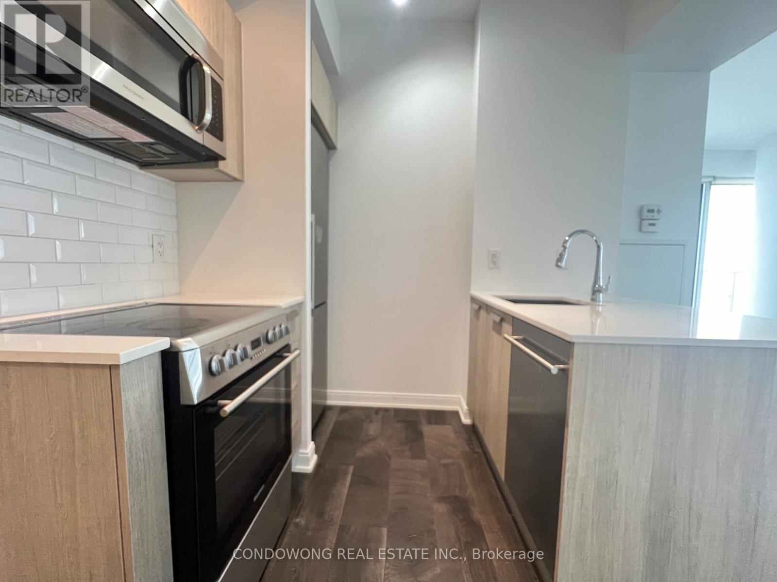 4308 - 42 Charles Street E, Toronto, Ontario  M4Y 0B7 - Photo 2 - C13102160