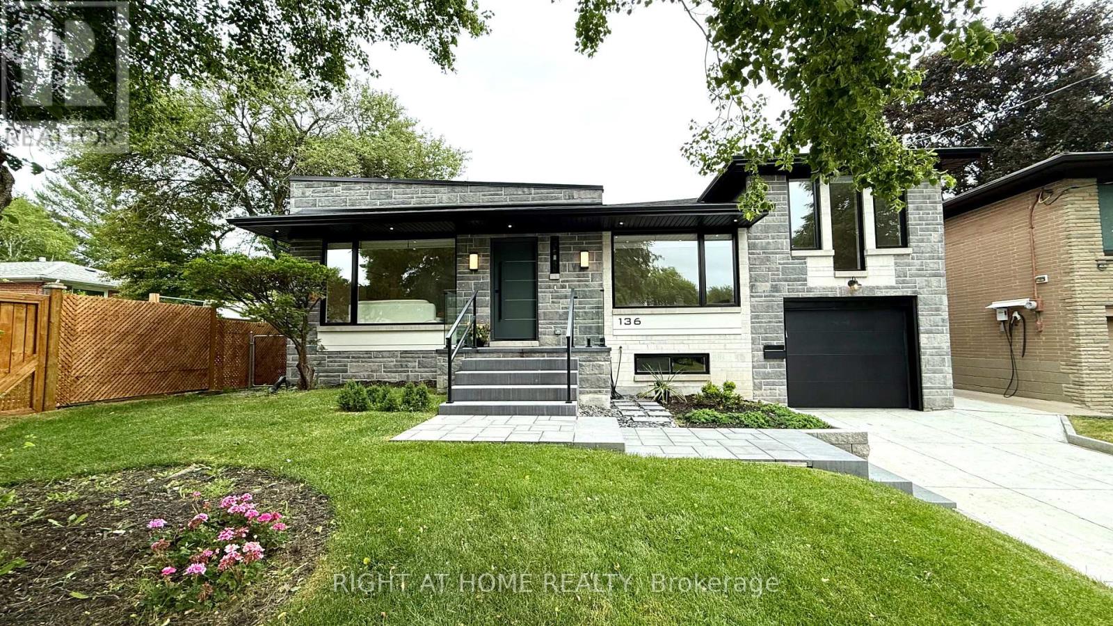136 SANTA BARBARA ROAD, Toronto, Ontario