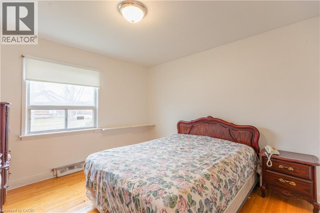 1 Snaresbrook Drive, Toronto, Ontario  M9W 2N5 - Photo 16 - 40828520