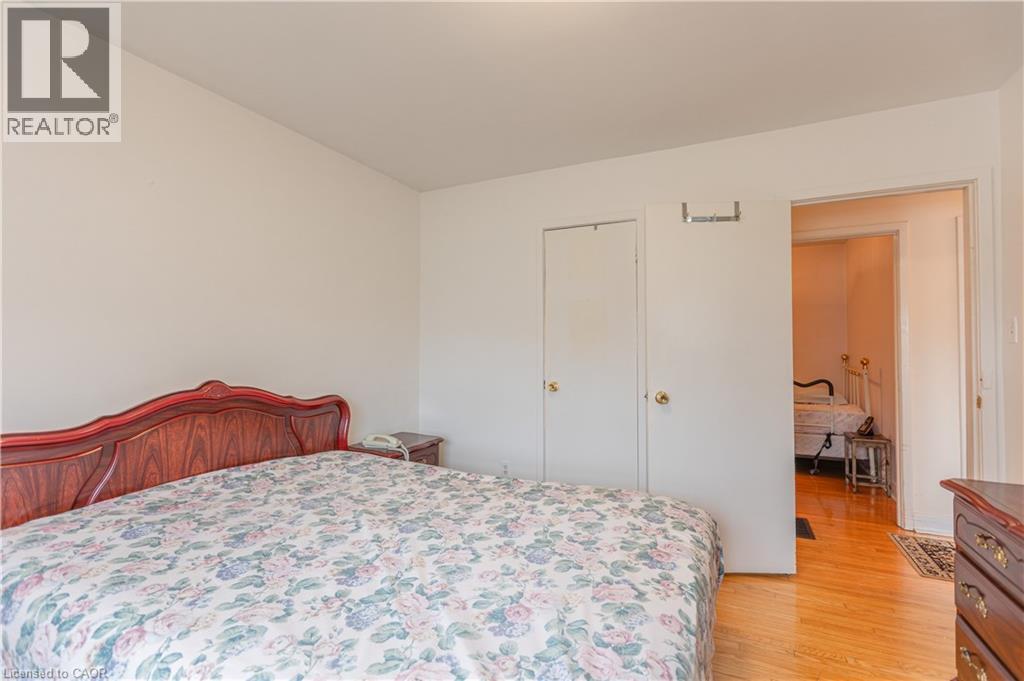 1 Snaresbrook Drive, Toronto, Ontario  M9W 2N5 - Photo 18 - 40828520