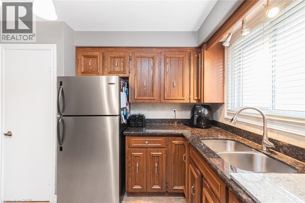 366 Berkindale Drive, Hamilton, Ontario  L8E 3T8 - Photo 12 - 40828201