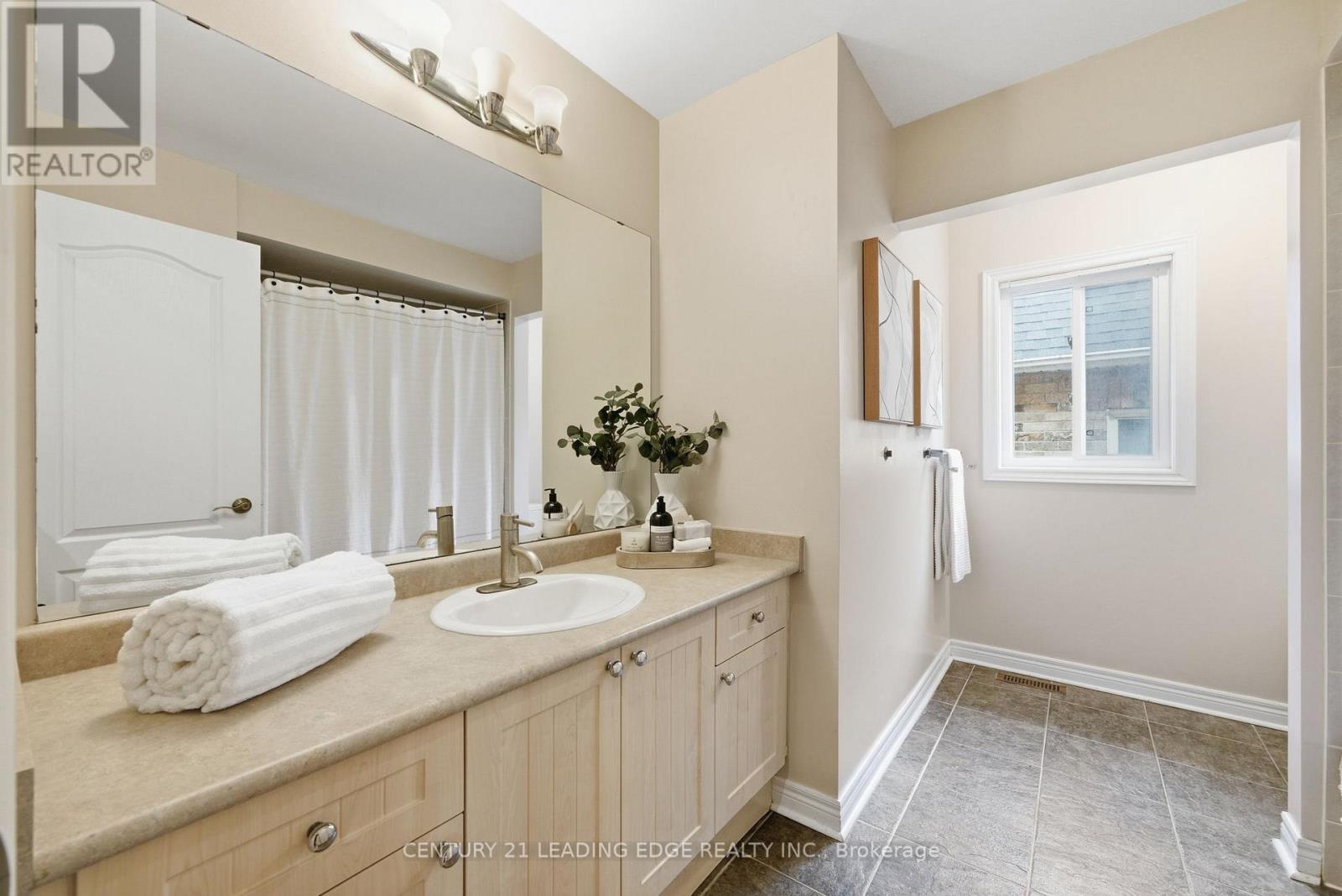 7 Salvage Street, Ajax, Ontario  L1Z 1S5 - Photo 37 - E13101840