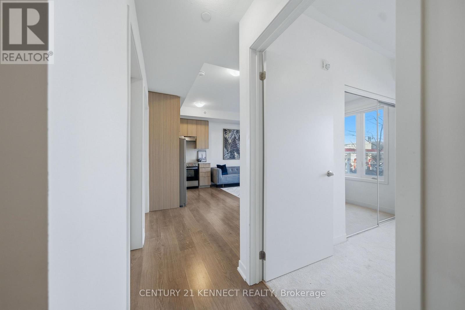 211 - 20 Orchid Pl Drive, Toronto, Ontario  M1B 0E1 - Photo 3 - E13101888