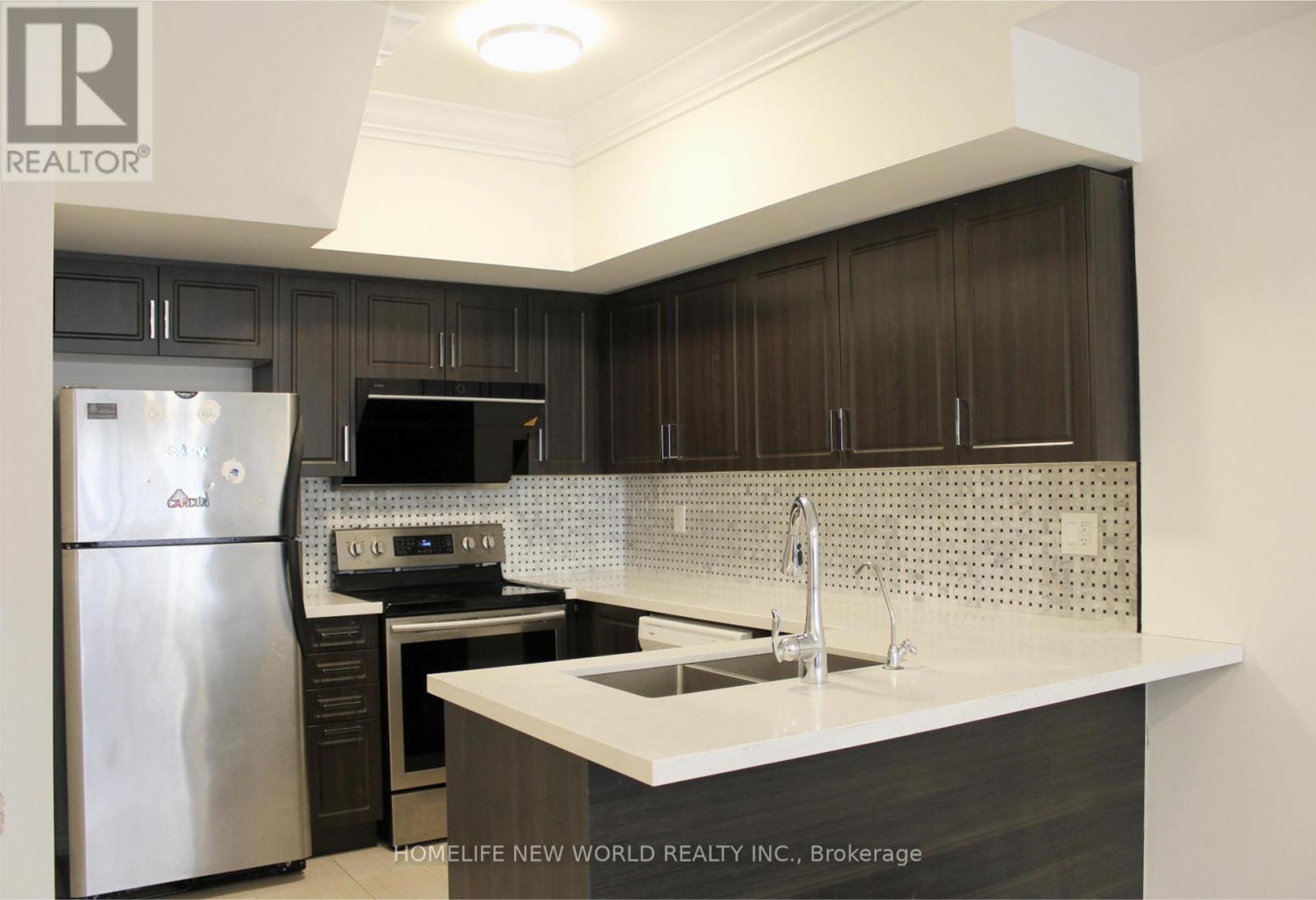 15 - 11 Eaton Park Lane, Toronto, Ontario  M1W 0A5 - Photo 3 - E13101890