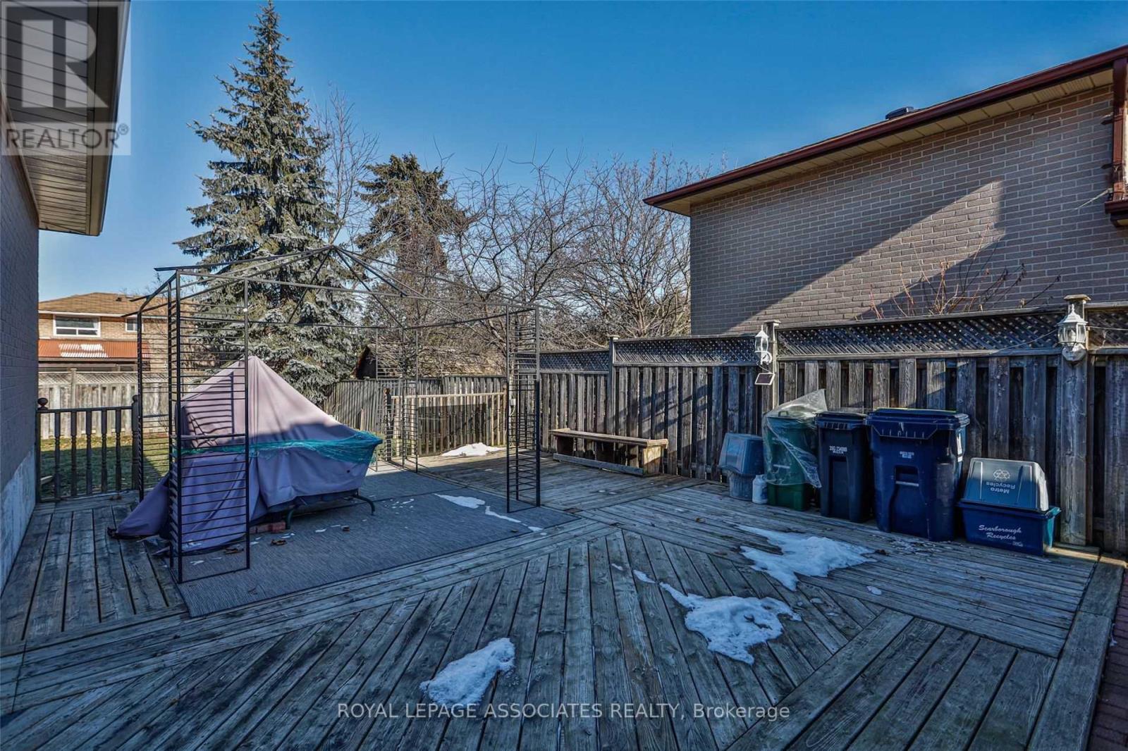 Main - 166 Lynnbrook Drive, Toronto, Ontario  M1H 2N5 - Photo 21 - E13102002