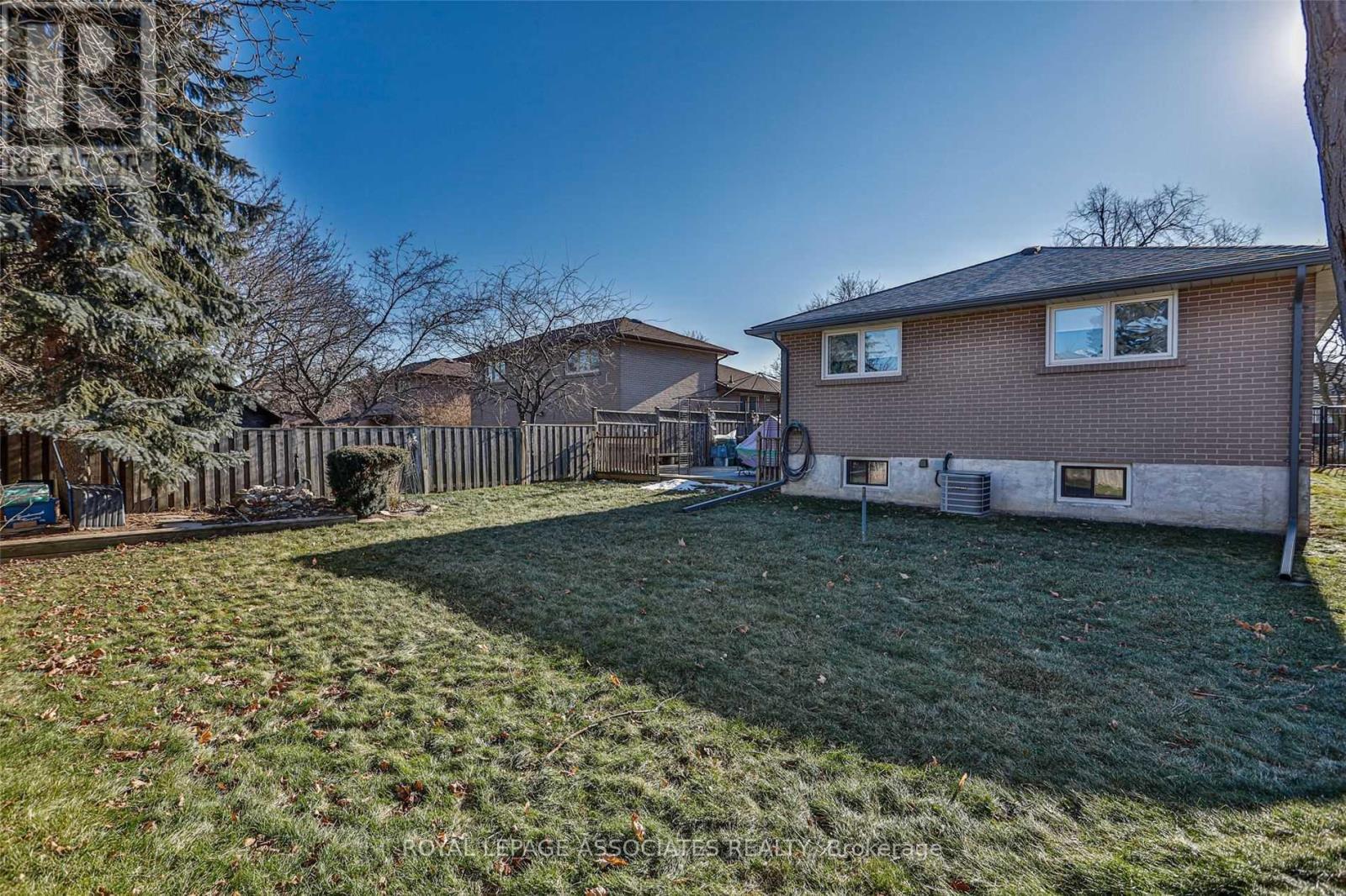 Main - 166 Lynnbrook Drive, Toronto, Ontario  M1H 2N5 - Photo 22 - E13102002