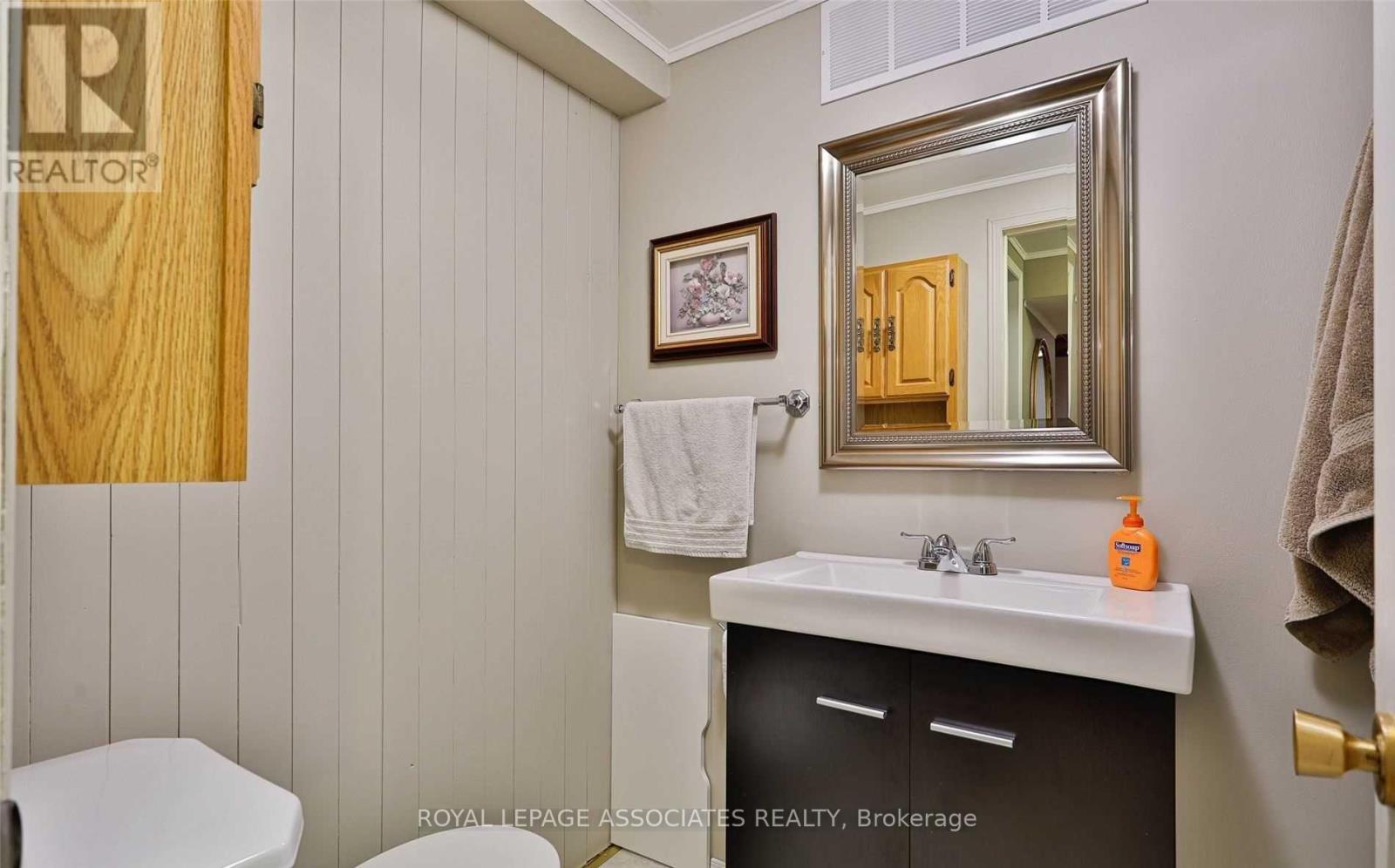 Bsmt - 166 Lynnbrook Drive, Toronto, Ontario  M1H 2N5 - Photo 12 - E13102004