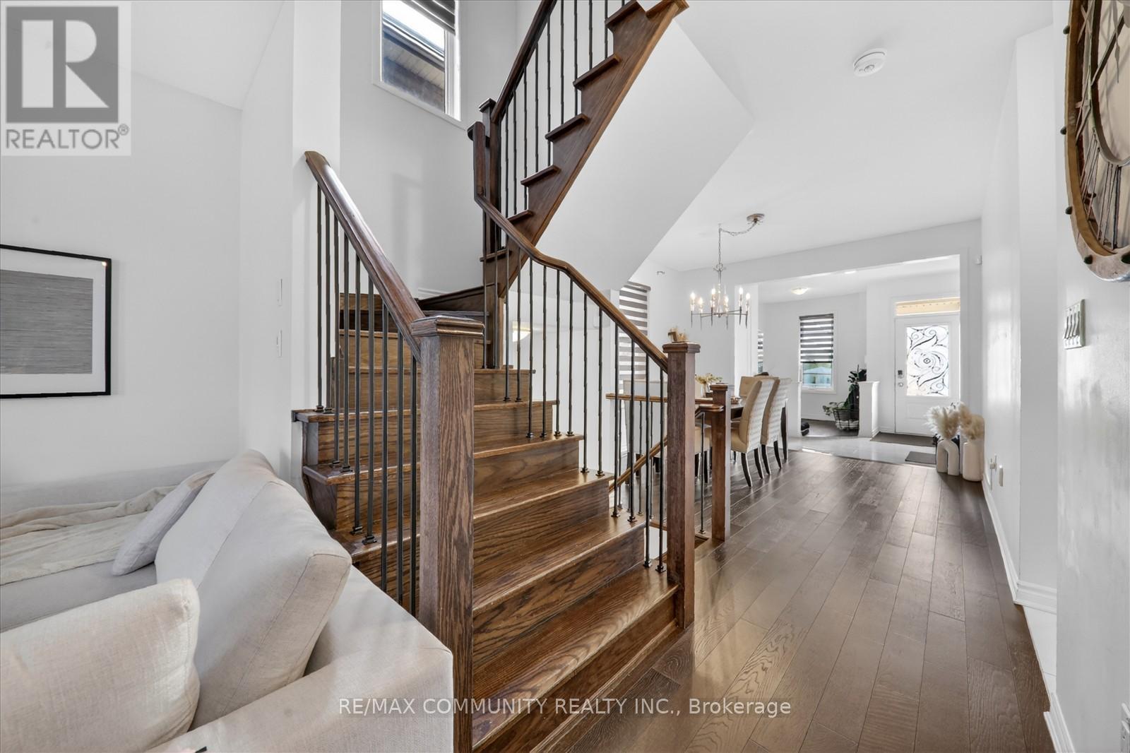2725 Sapphire Drive, Pickering, Ontario  L1X 0G3 - Photo 10 - E13102066
