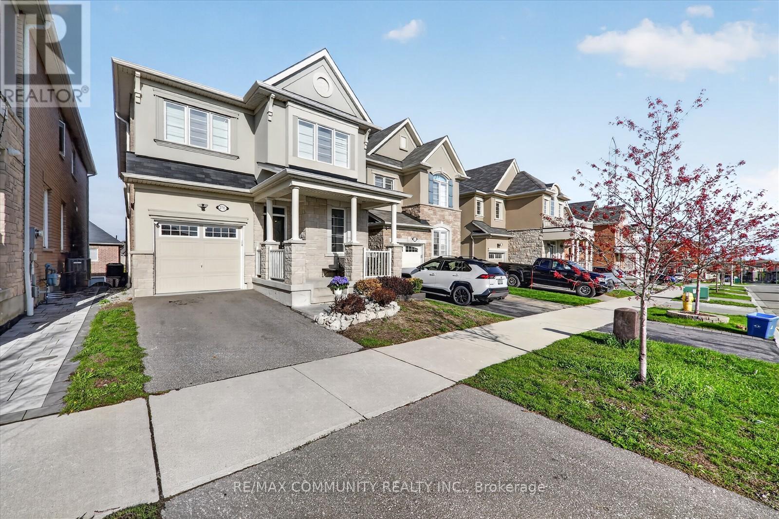 2725 Sapphire Drive, Pickering, Ontario  L1X 0G3 - Photo 3 - E13102066
