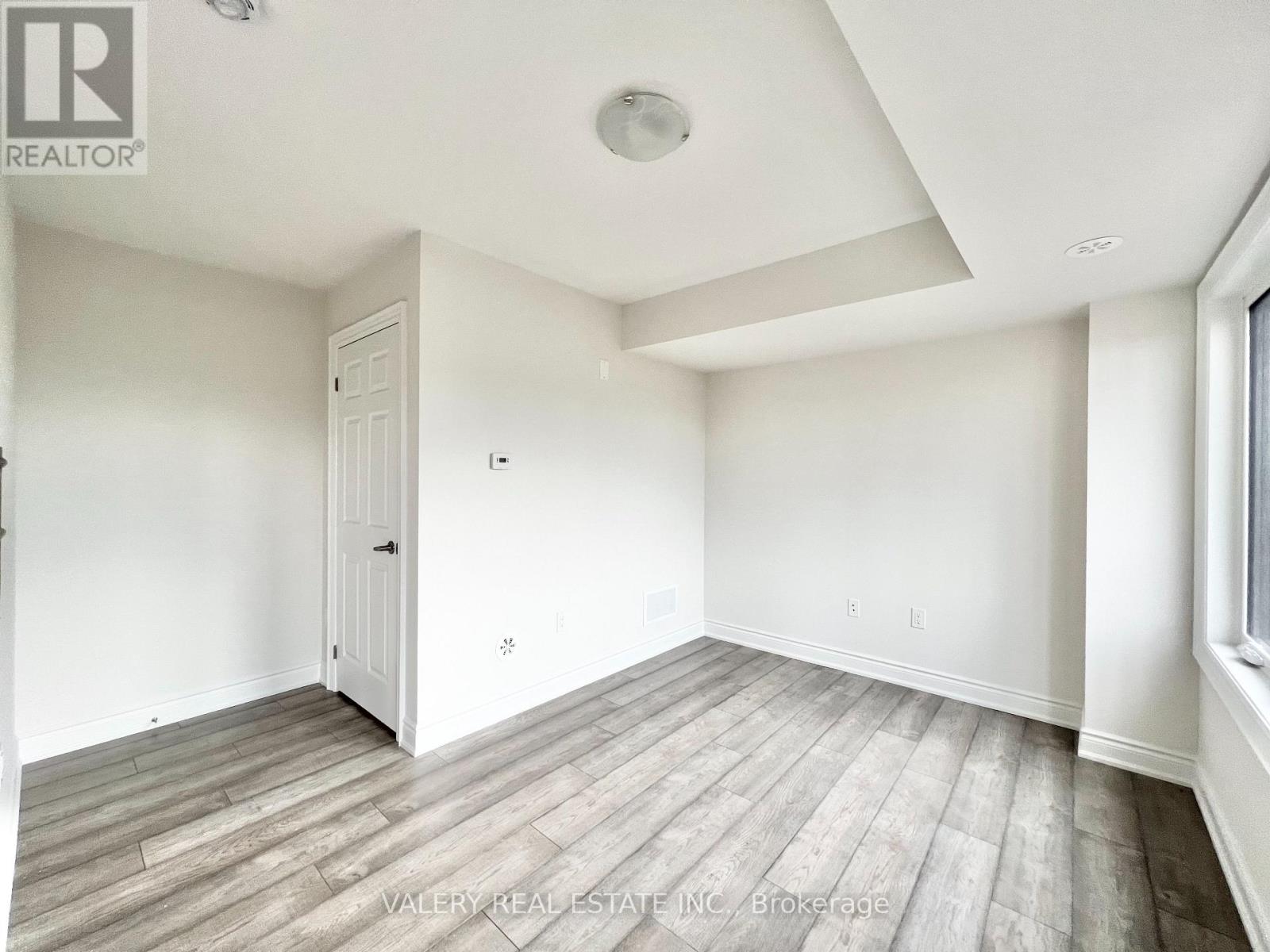 2667 Megdalen Path, Oshawa, Ontario  L1L 0R6 - Photo 16 - E13102082
