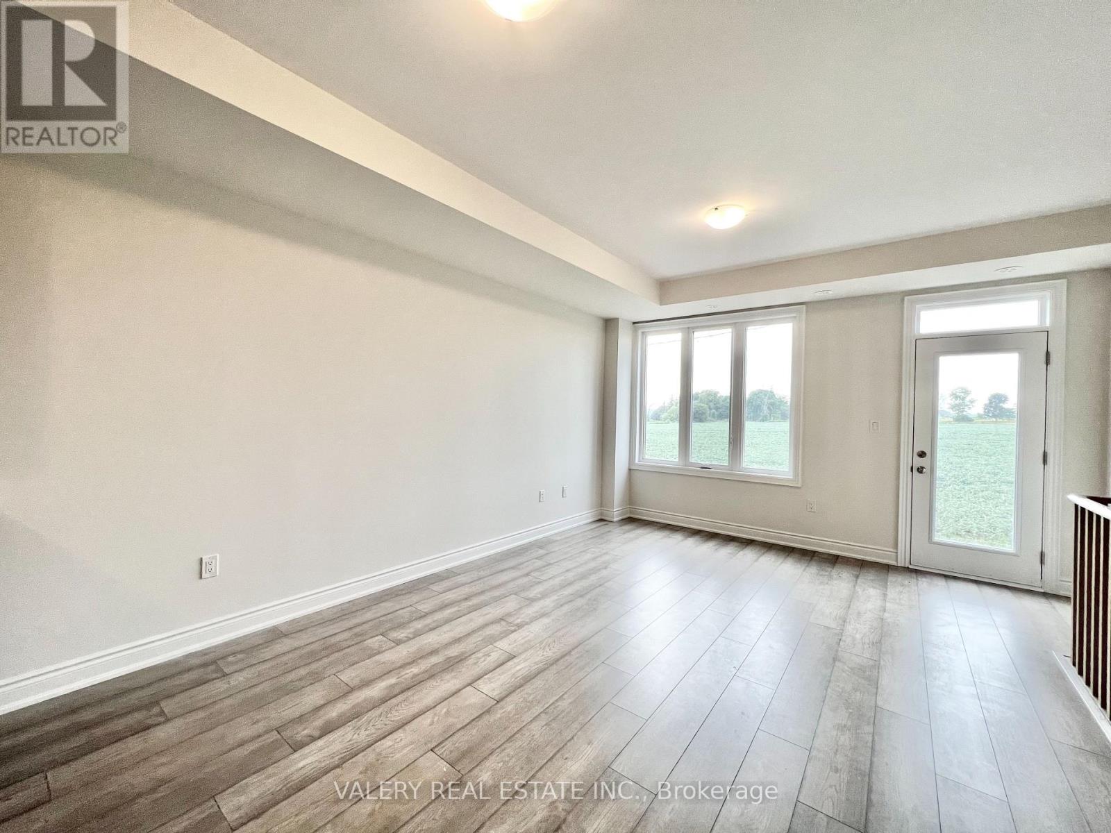 2667 Megdalen Path, Oshawa, Ontario  L1L 0R6 - Photo 3 - E13102082