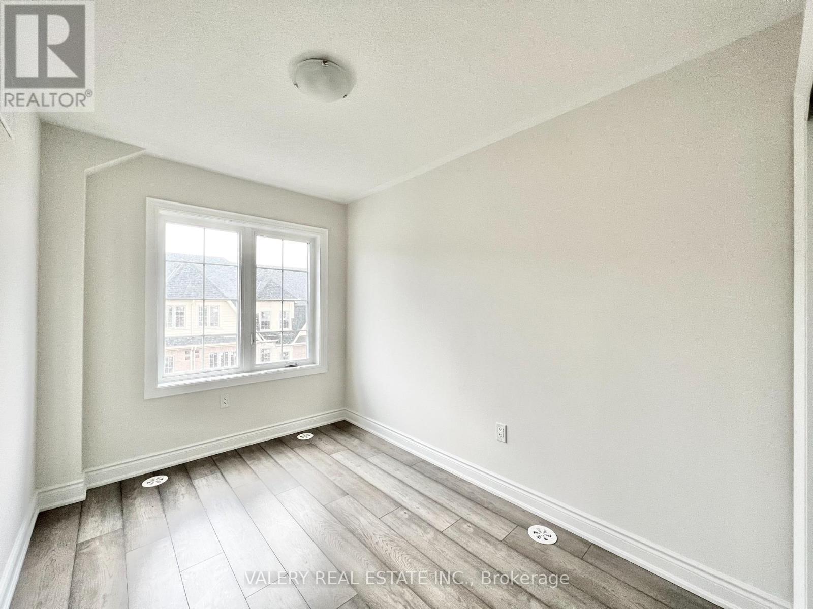 2667 Megdalen Path, Oshawa, Ontario  L1L 0R6 - Photo 7 - E13102082