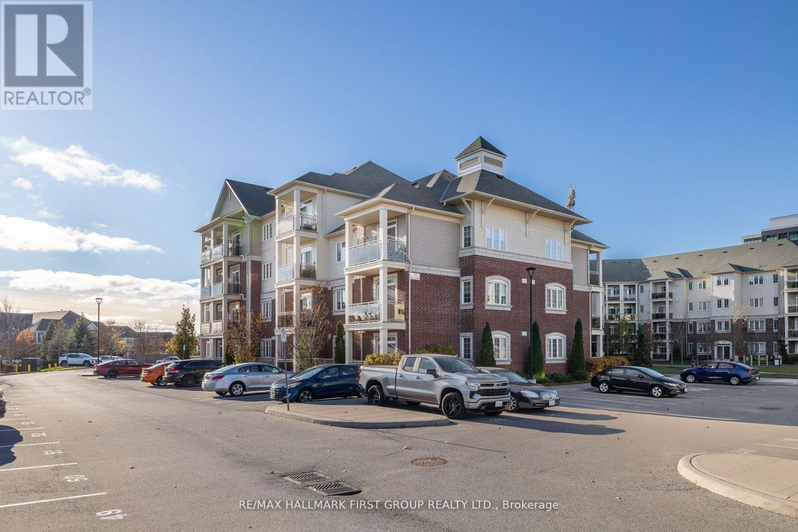 201 - 84 Aspen Springs Drive, Clarington, Ontario  L1C 0V3 - Photo 3 - E13102116
