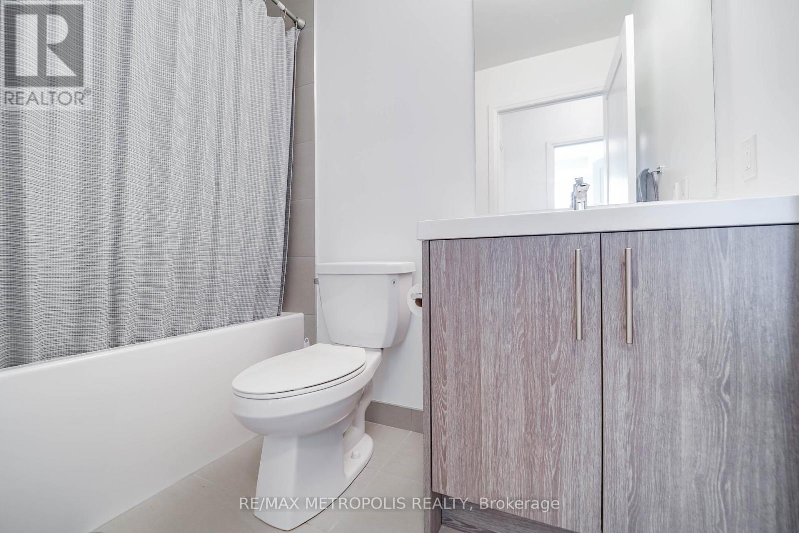 421 - 286 Main Street, Toronto, Ontario  M4C 0B3 - Photo 18 - E13102192