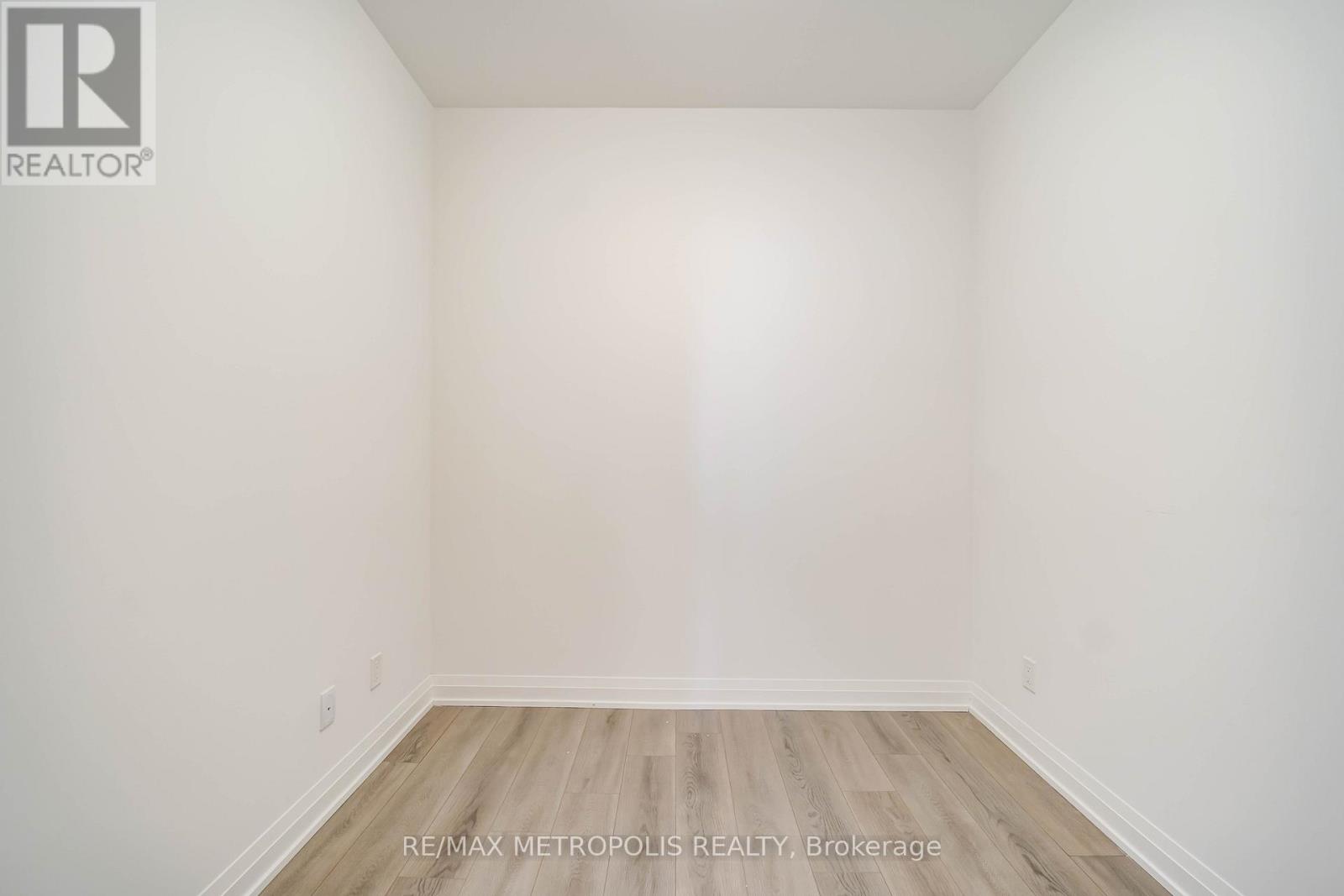 421 - 286 Main Street, Toronto, Ontario  M4C 0B3 - Photo 20 - E13102192