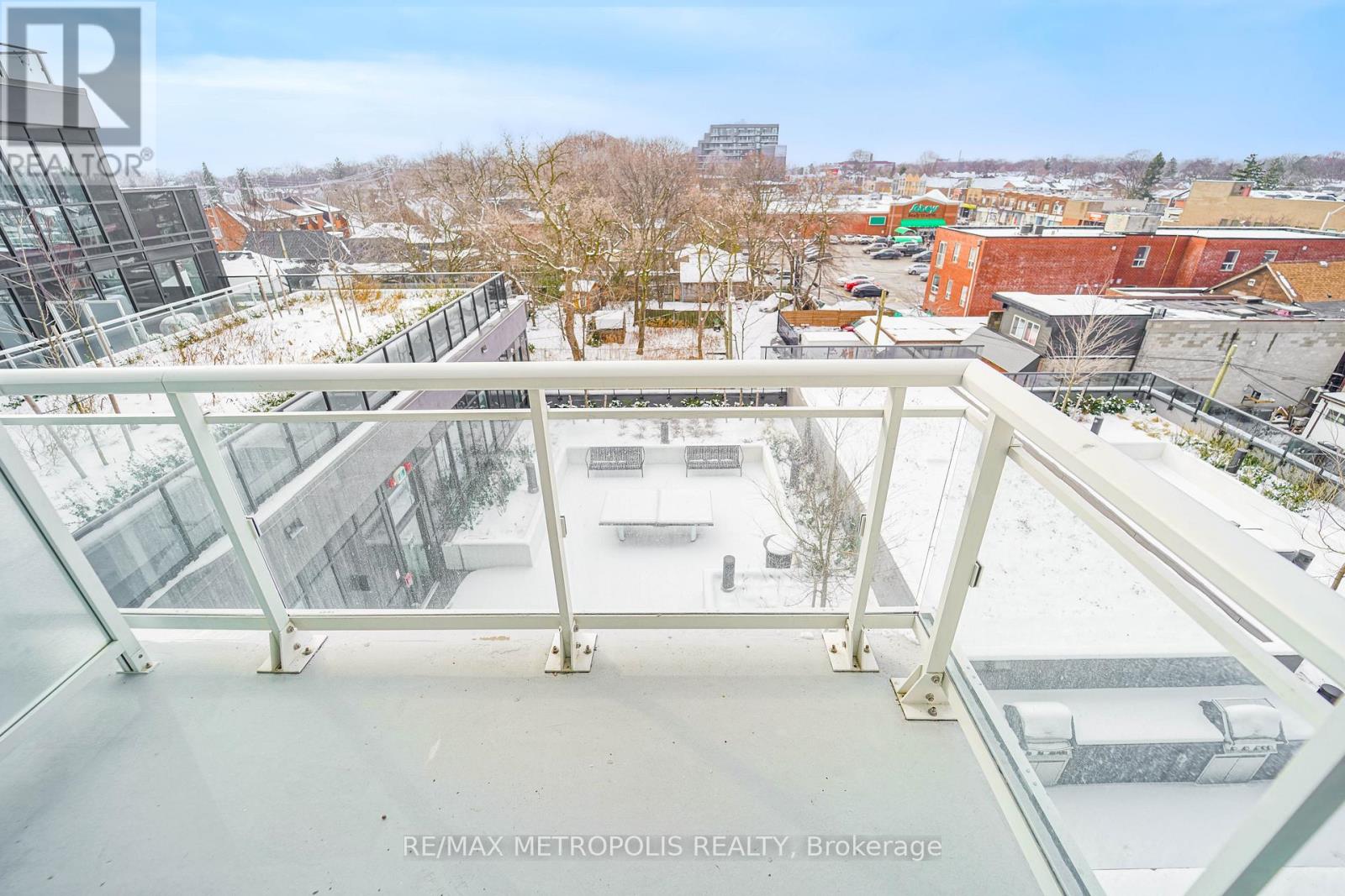 421 - 286 Main Street, Toronto, Ontario  M4C 0B3 - Photo 22 - E13102192