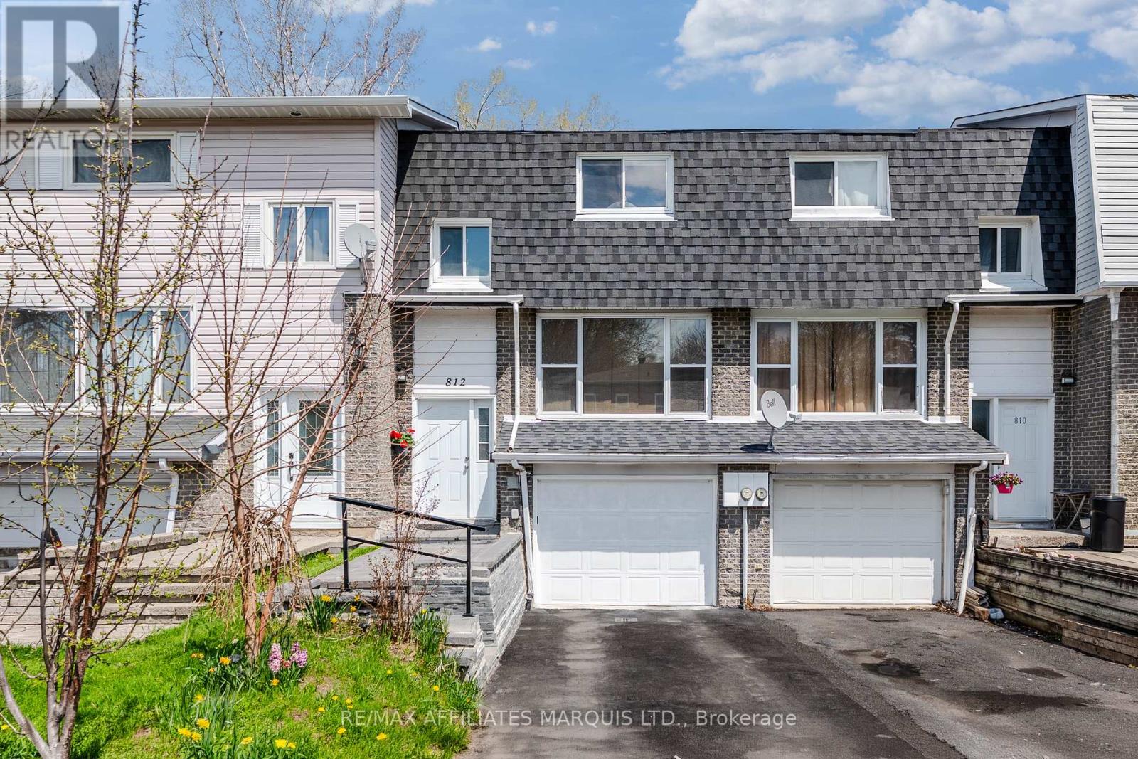 812 GLENGARRY BOULEVARD, Cornwall, Ontario