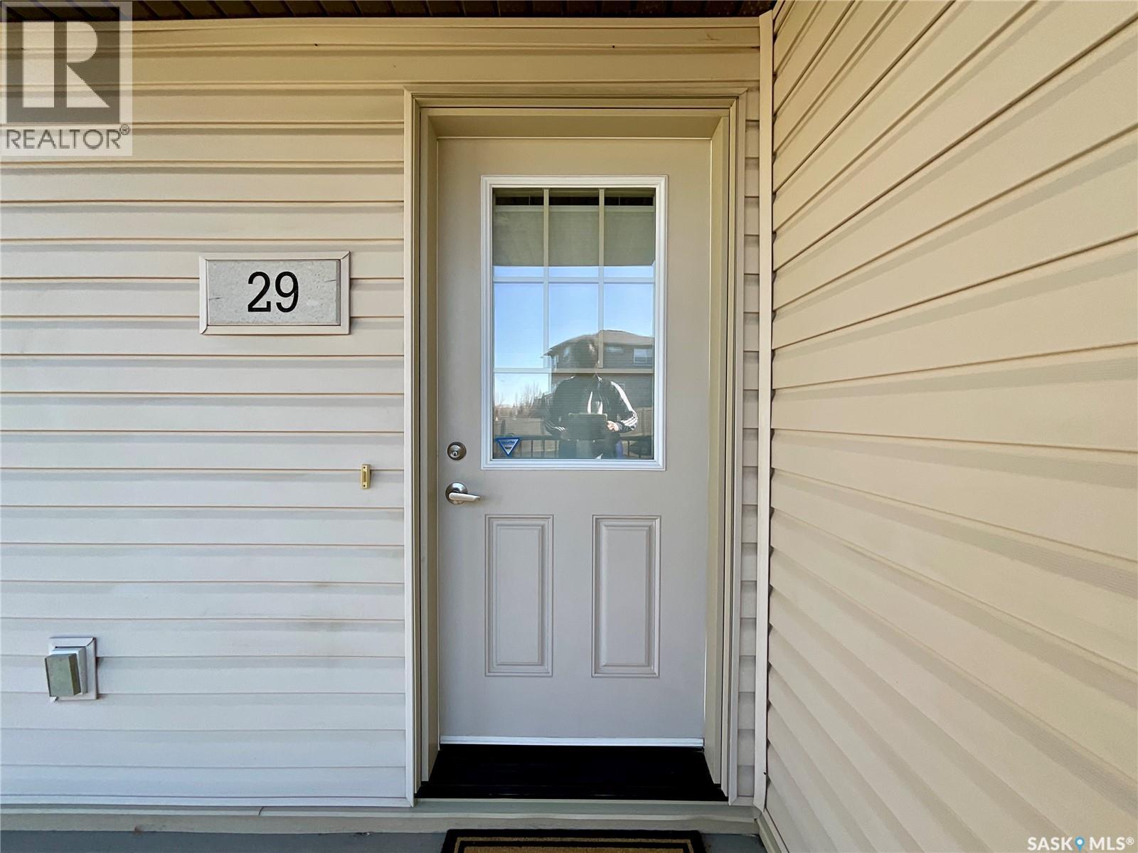 29 5545 Blake Crescent, Regina, Saskatchewan  S4X 0J1 - Photo 4 - SK035234