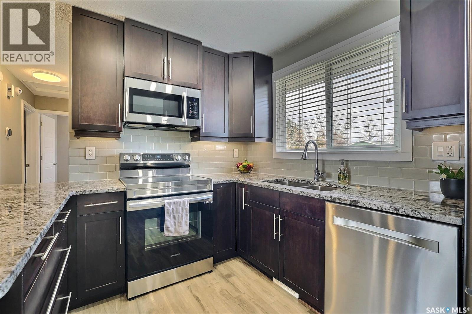 110 Fulton Drive, Regina, Saskatchewan  S4X 1G1 - Photo 7 - SK035378