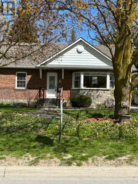30 DUNNING AVENUE, Aurora, Ontario