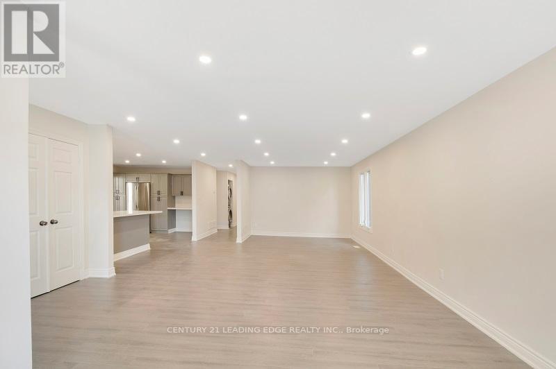 6671 Main Street, Whitchurch-Stouffville, Ontario  L4A 6B3 - Photo 2 - N13101856