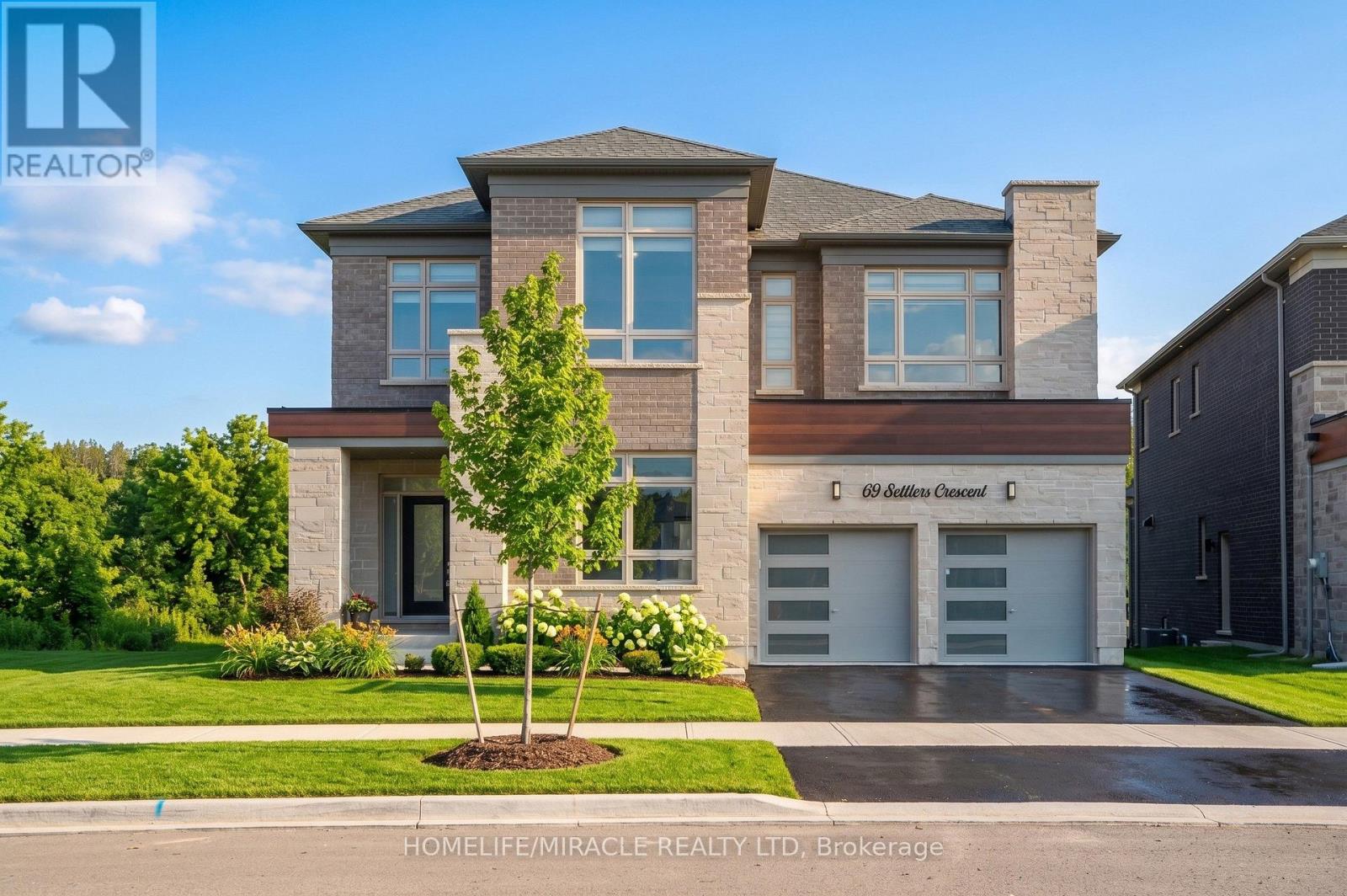 69 Settlers Crescent, Bradford West Gwillimbury (Bond Head), Ontario  L3Z 4N3 - Photo 2 - N13102172