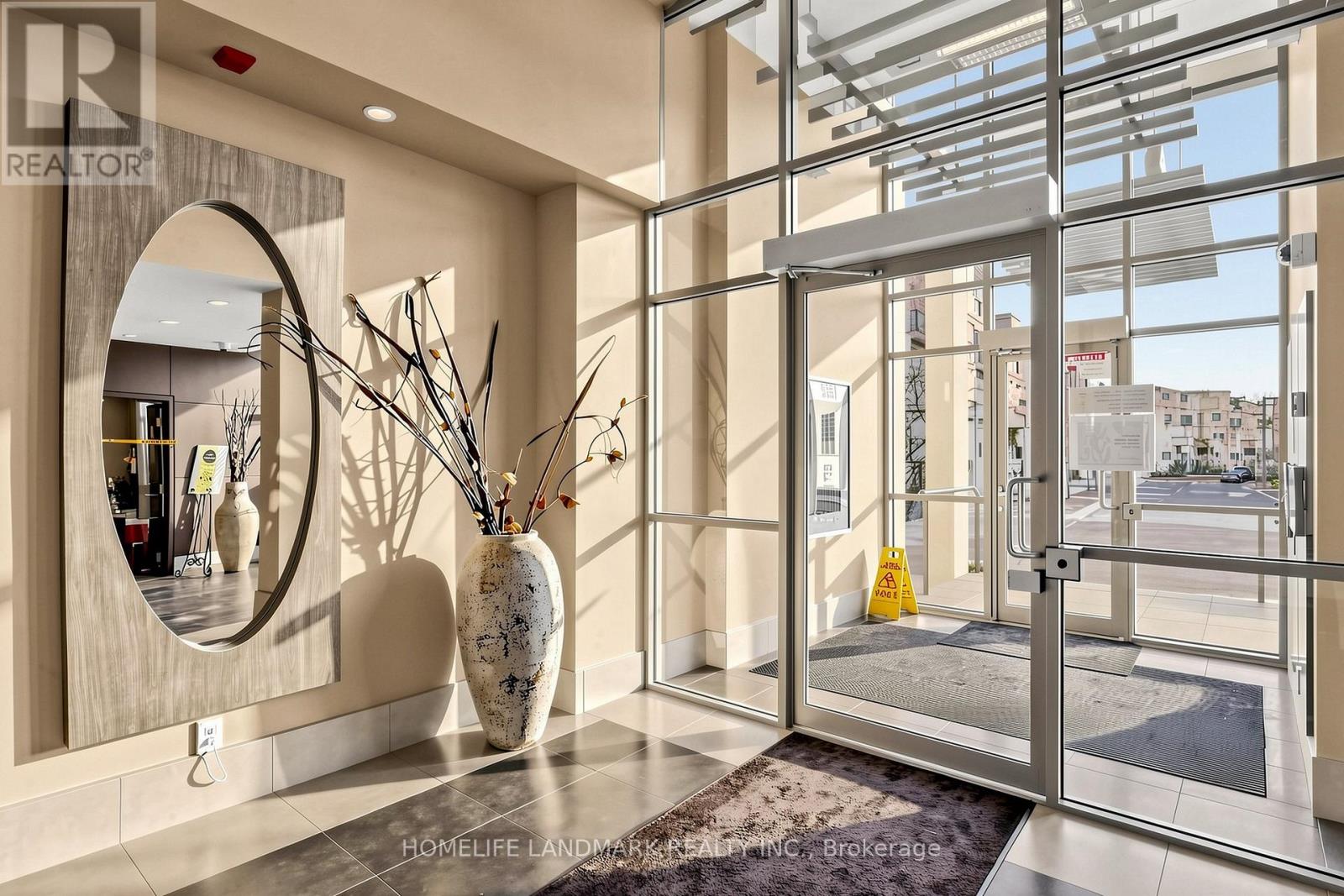 314b - 21 Upper Duke Crescent, Markham, Ontario  L6G 0B7 - Photo 7 - N13102174