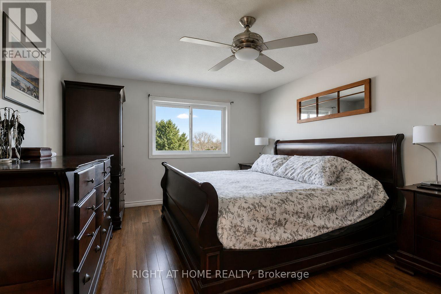 10 Forestview Place, Barrie (Cundles East), Ontario  L4M 5M5 - Photo 12 - S13101926