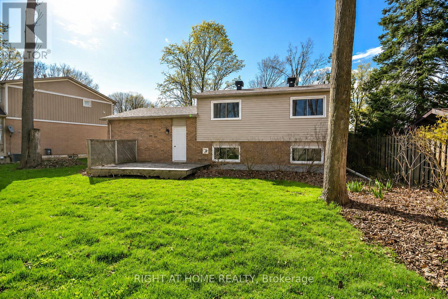 10 Forestview Place, Barrie (Cundles East), Ontario  L4M 5M5 - Photo 24 - S13101926