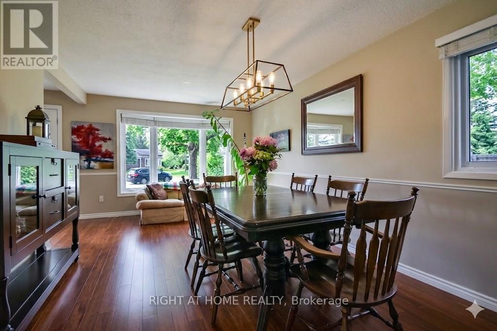 10 Forestview Place, Barrie (Cundles East), Ontario  L4M 5M5 - Photo 5 - S13101926