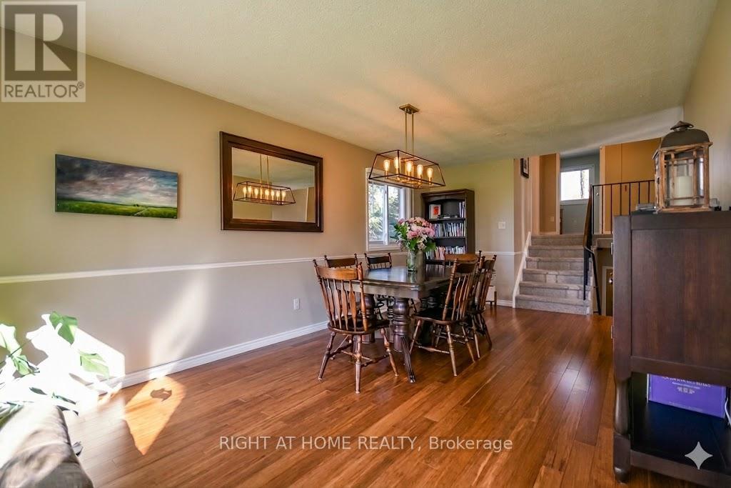 10 Forestview Place, Barrie (Cundles East), Ontario  L4M 5M5 - Photo 7 - S13101926