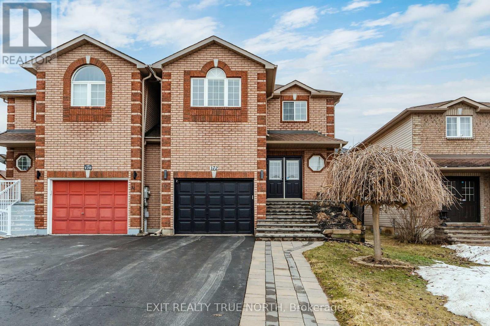 172 Courtney Crescent, Barrie (Painswick South), Ontario  L4N 5T1 - Photo 2 - S13101950