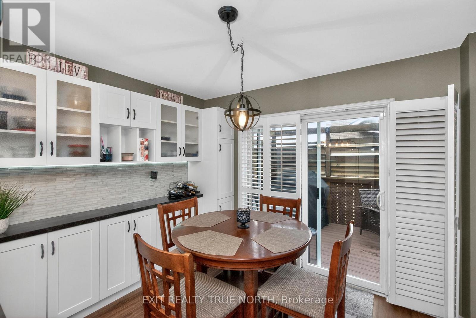 172 Courtney Crescent, Barrie (Painswick South), Ontario  L4N 5T1 - Photo 9 - S13101950