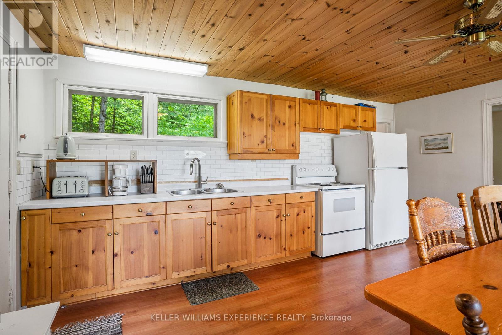 1049 Elsie Bay Drive, Minden Hills, Ontario  K0M 2K0 - Photo 5 - X13100762