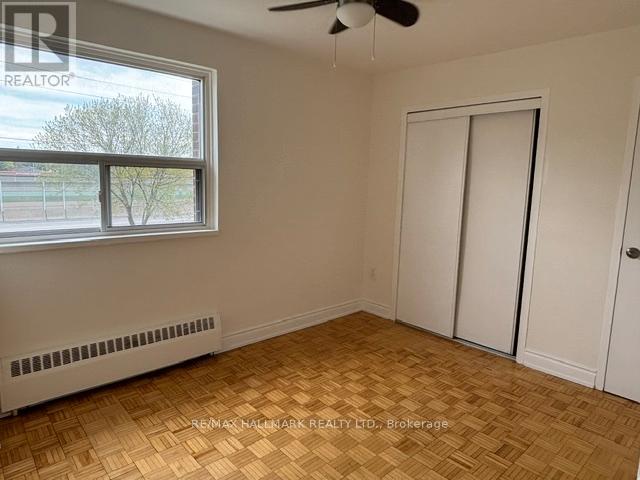 2-201 - 515 North Service Road, Mississauga, Ontario  L5A 1B3 - Photo 5 - W13101820