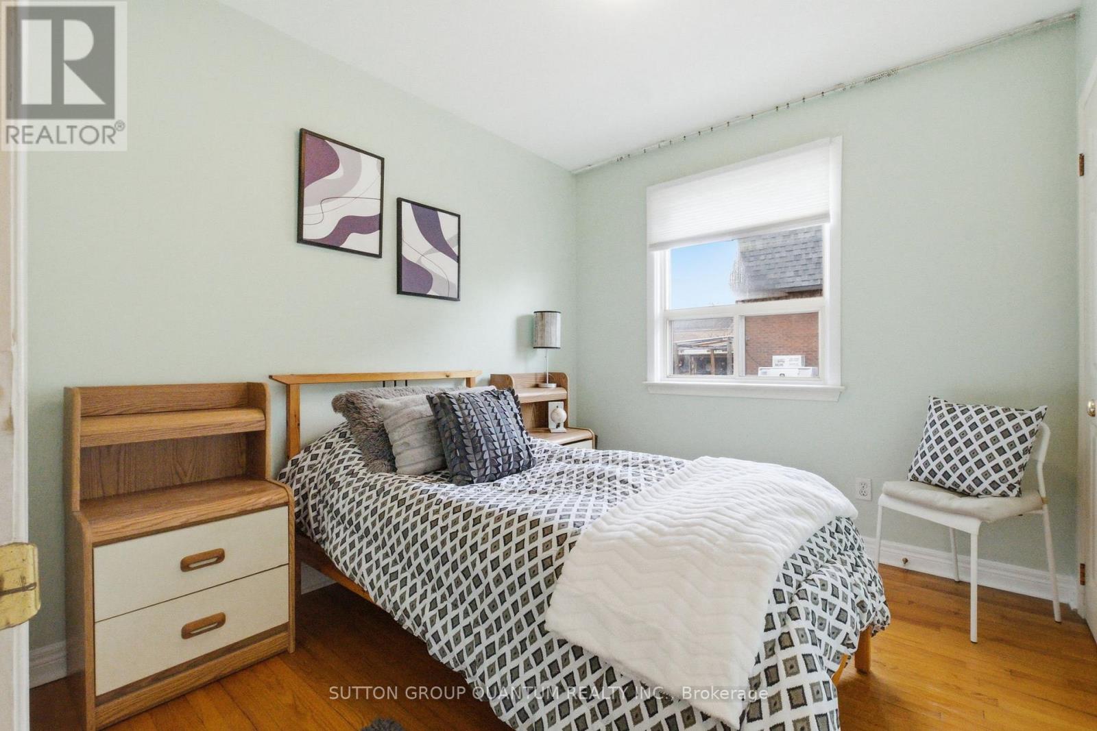 1257 Alexandra Avenue, Mississauga, Ontario  L5E 2A7 - Photo 20 - W13101824