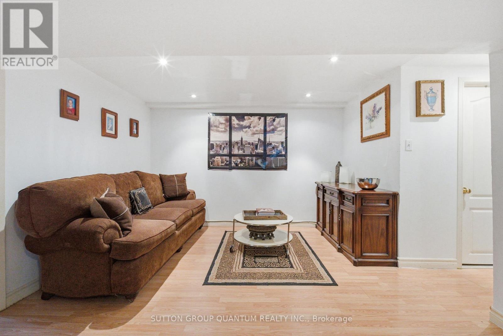 1257 Alexandra Avenue, Mississauga, Ontario  L5E 2A7 - Photo 31 - W13101824