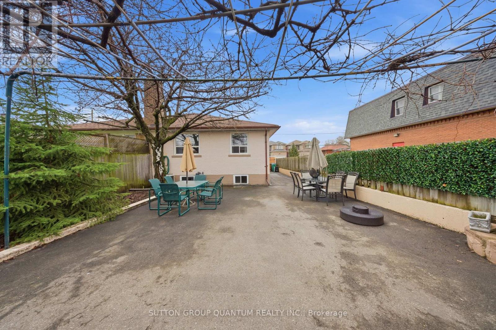 1257 Alexandra Avenue, Mississauga, Ontario  L5E 2A7 - Photo 40 - W13101824