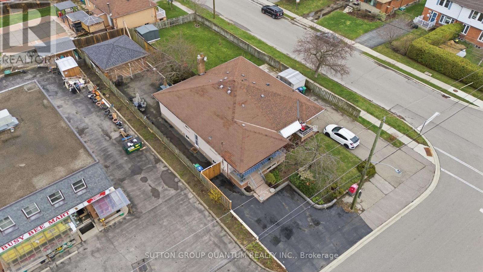 1257 Alexandra Avenue, Mississauga, Ontario  L5E 2A7 - Photo 42 - W13101824