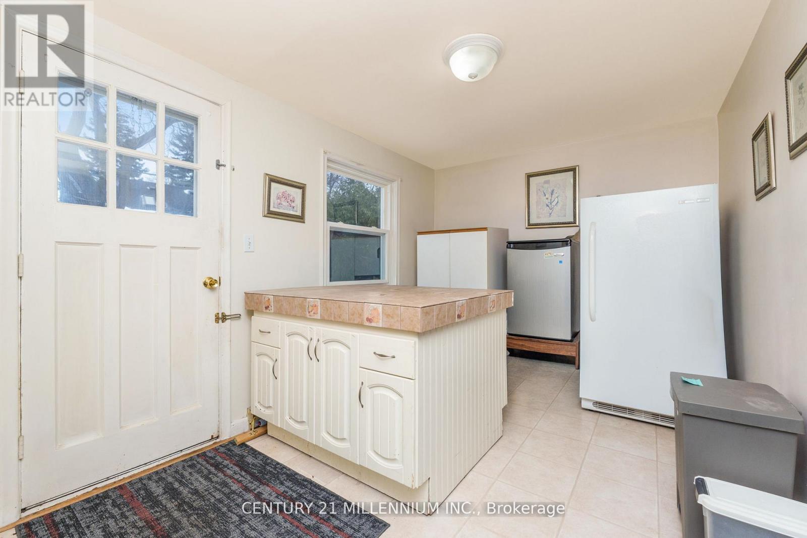 9 Crestview Avenue, Brampton, Ontario  L6W 2R7 - Photo 13 - W13101938