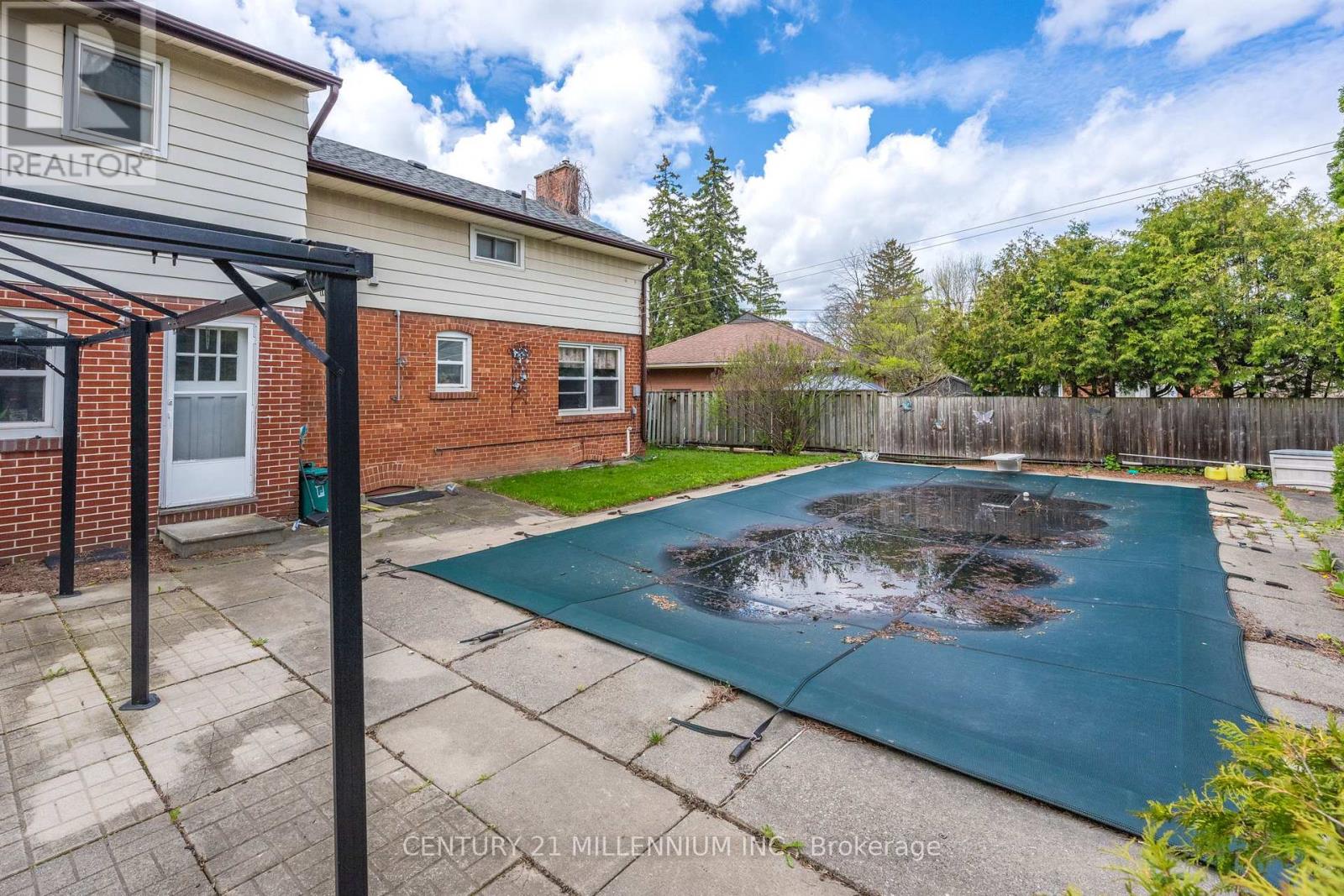 9 Crestview Avenue, Brampton, Ontario  L6W 2R7 - Photo 31 - W13101938