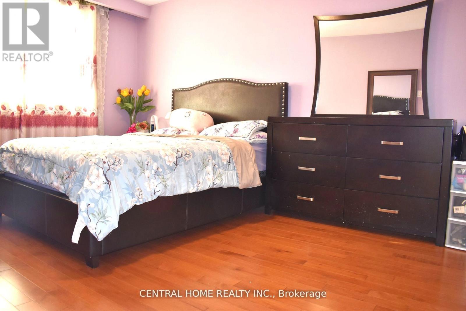 59 Blaney Crescent, Toronto, Ontario  M3N 1L3 - Photo 12 - W13101986