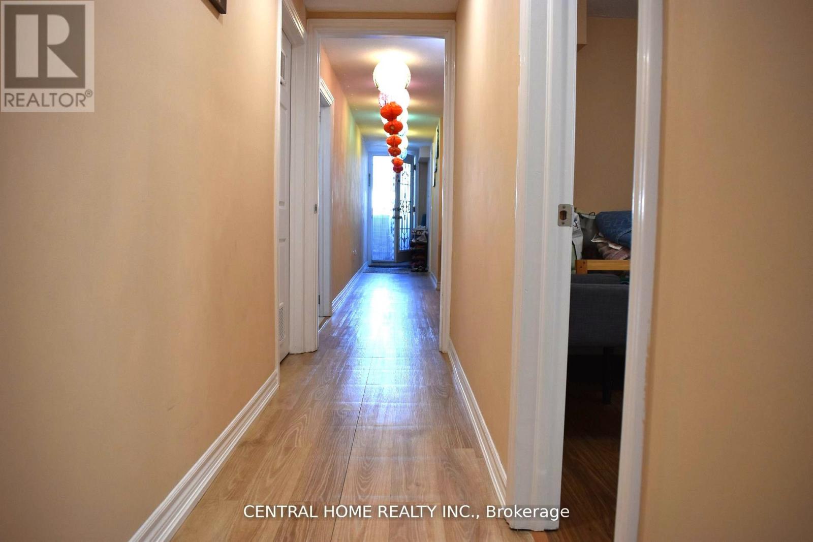 59 Blaney Crescent, Toronto, Ontario  M3N 1L3 - Photo 14 - W13101986