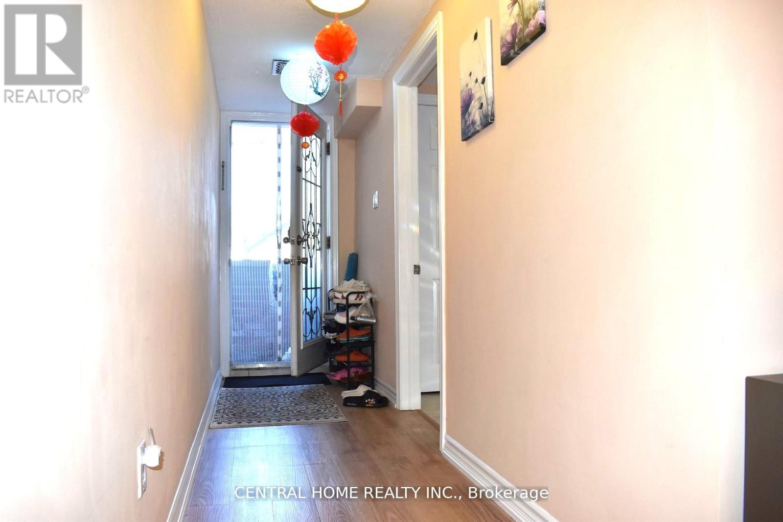 59 Blaney Crescent, Toronto, Ontario  M3N 1L3 - Photo 15 - W13101986