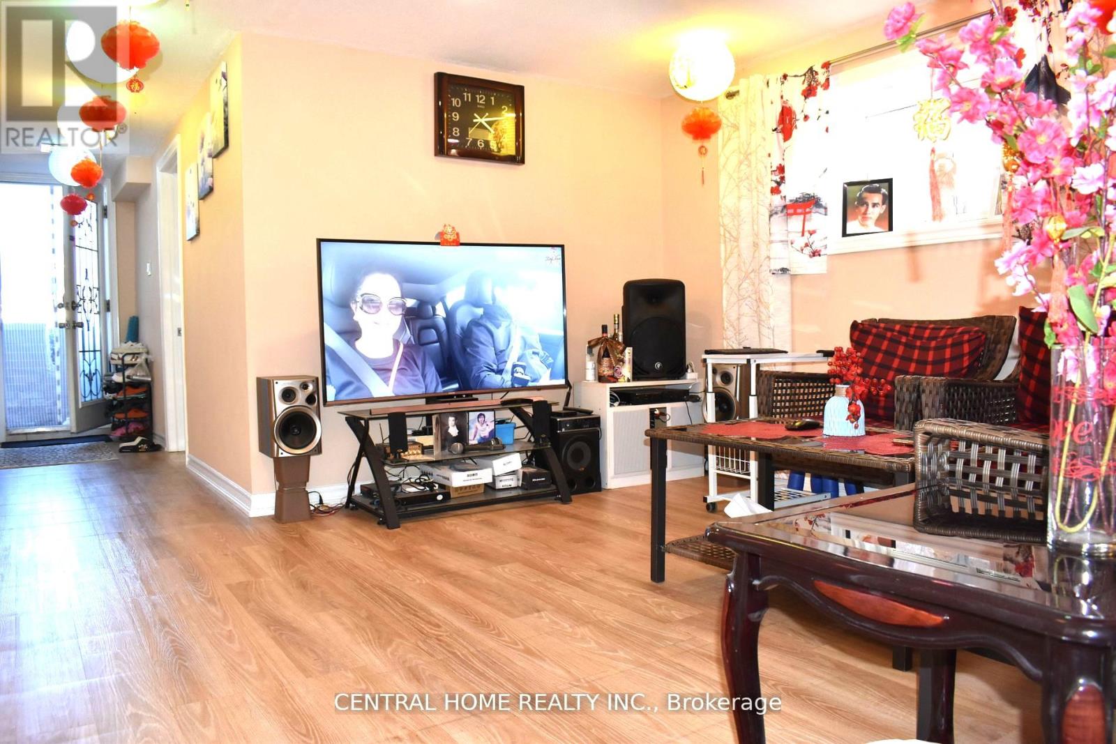 59 Blaney Crescent, Toronto, Ontario  M3N 1L3 - Photo 17 - W13101986