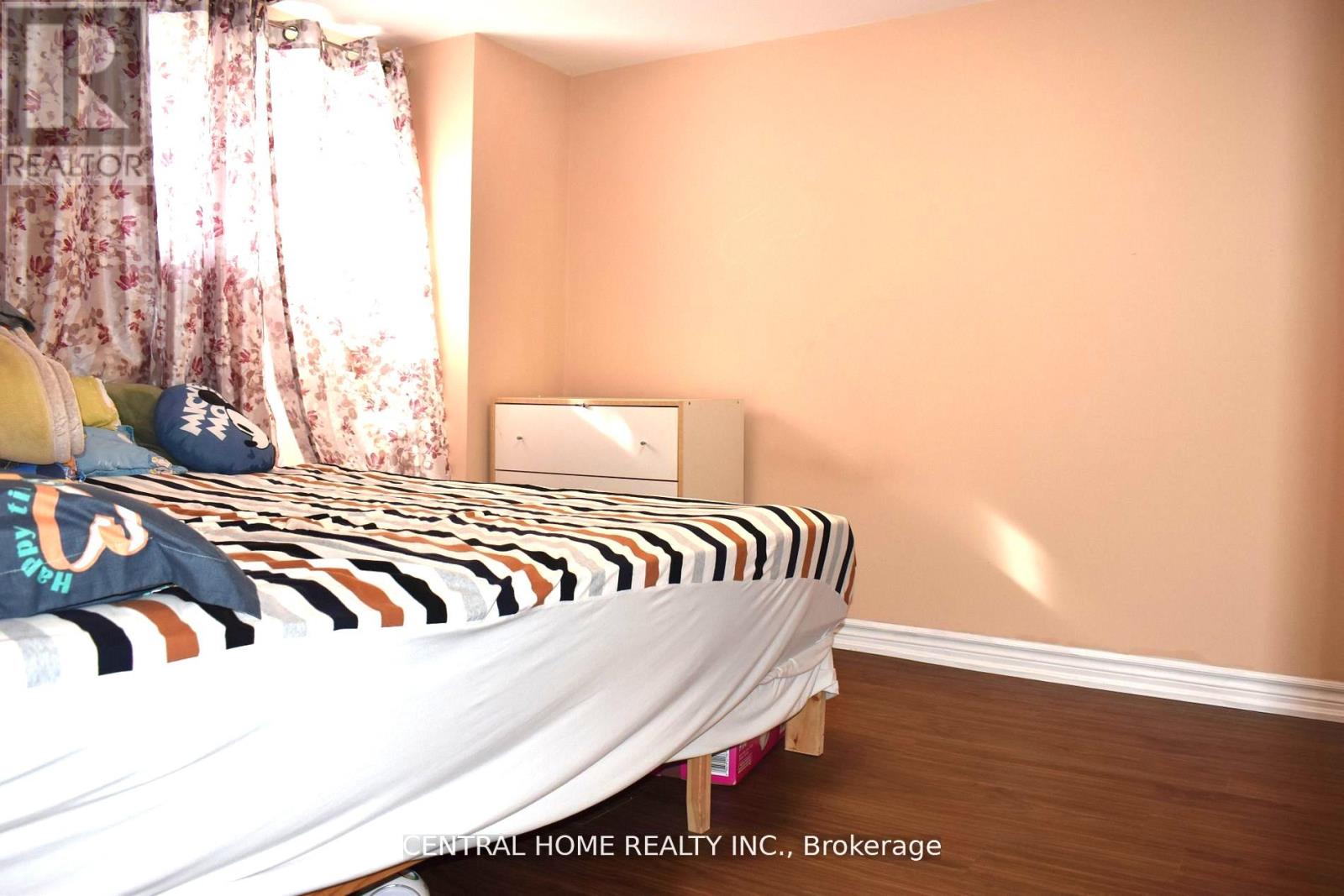 59 Blaney Crescent, Toronto, Ontario  M3N 1L3 - Photo 19 - W13101986