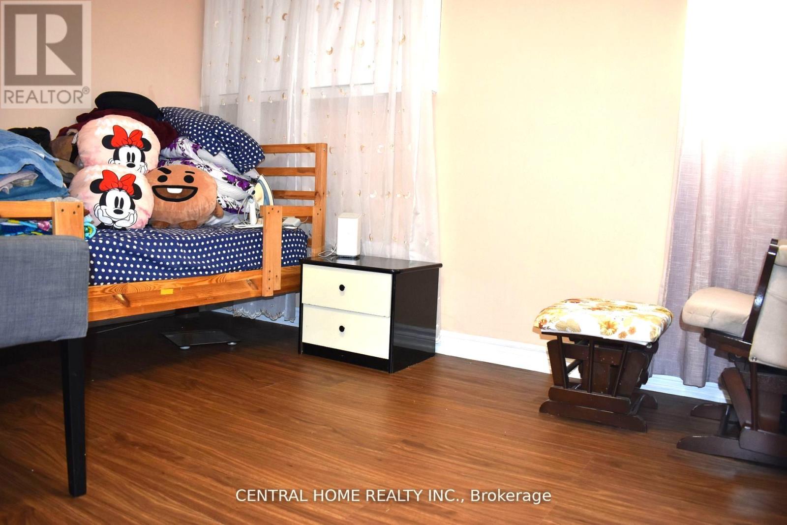 59 Blaney Crescent, Toronto, Ontario  M3N 1L3 - Photo 20 - W13101986