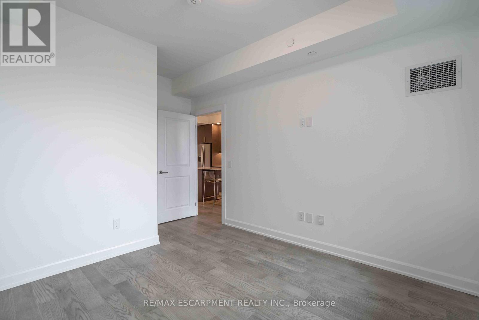 918 - 3220 William Coltson Avenue, Oakville, Ontario  L6H 7X9 - Photo 13 - W13101992